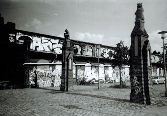 Black and white film photograph of the abanonded Slaughterhause in Friedrichshain